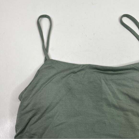 FORE Ruched sides cropped tank top sage - small - Picture 4 of 9